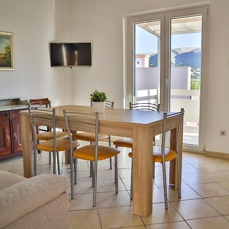 Apartmani Nana Mija Pag Town Buitenkant foto