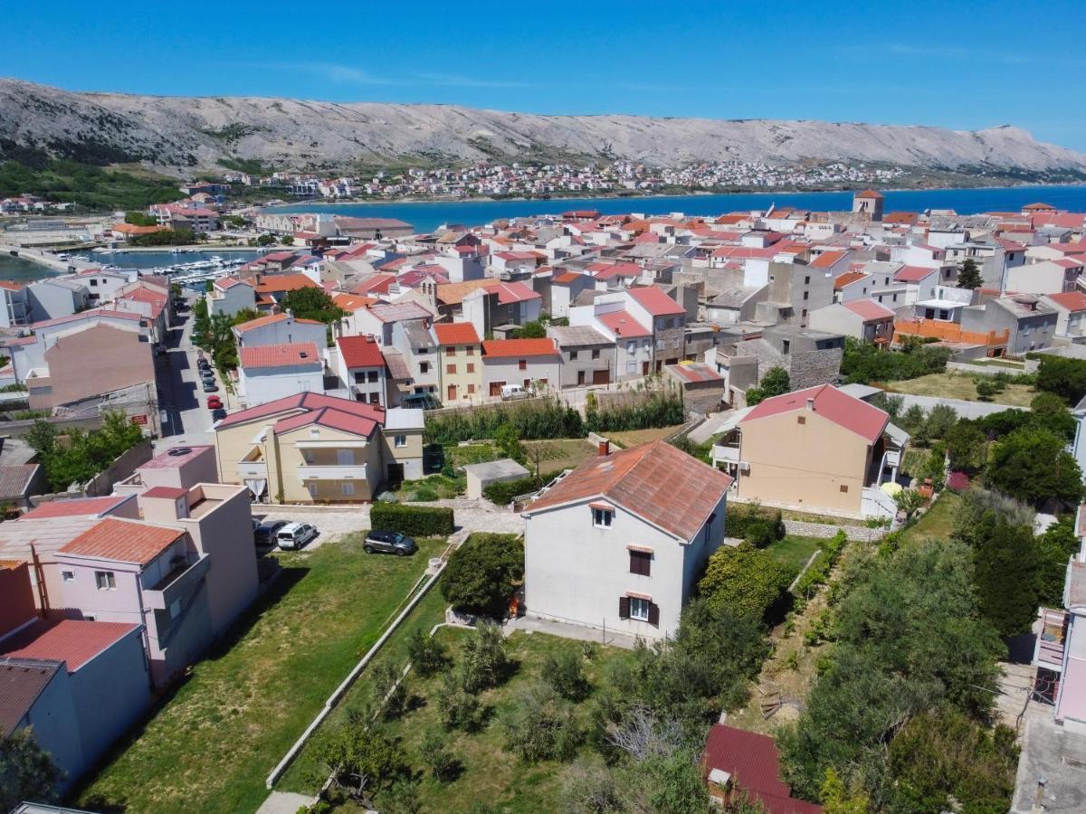 Apartmani Nana Mija Pag Town Buitenkant foto