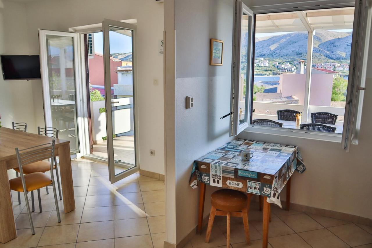 Apartmani Nana Mija Pag Town Buitenkant foto